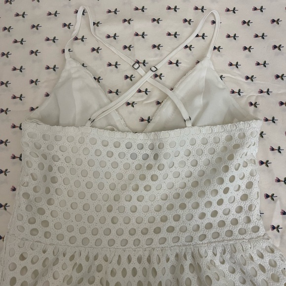 Abercrombie & Fitch eyelet lace dress - Picture 5 of 11